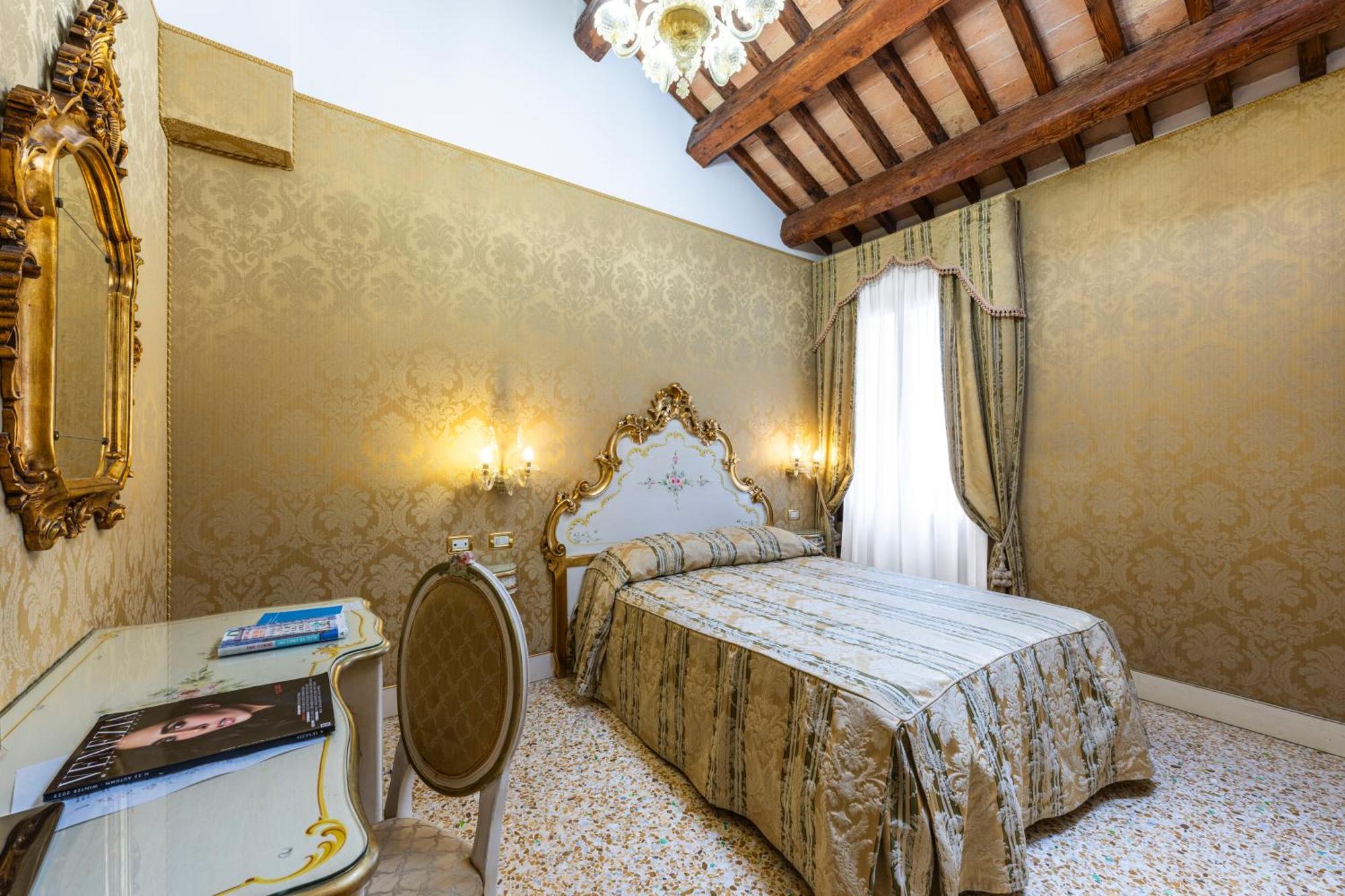 Hotel Ca' Dogaressa Venedig Exterior foto